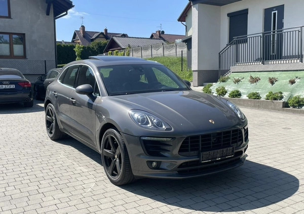 Porsche Macan cena 129800 przebieg: 150000, rok produkcji 2014 z Biała małe 704